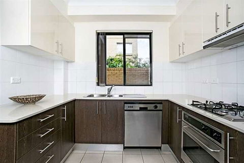 Walking Distance To Coogee Beach MOUNT - Kempsey Accommodation 6