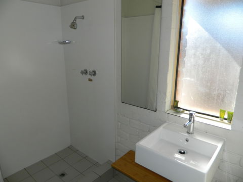 Geraldton's Ocean West - Kempsey Accommodation 3