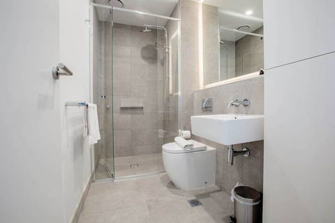 Stunning Bright Apartment At Hawthron/Glenferrie Station - Kempsey Accommodation 6