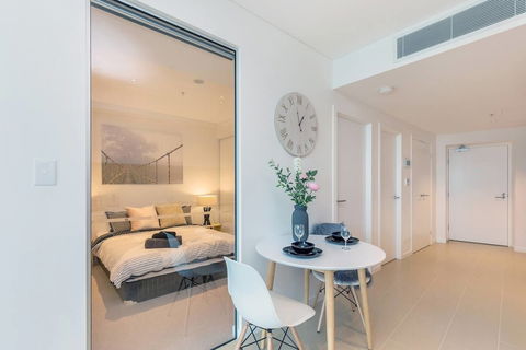 SKY Heart Of BNE City 2bed APT Pool& Gym Qbn222-18 - Kempsey Accommodation 3