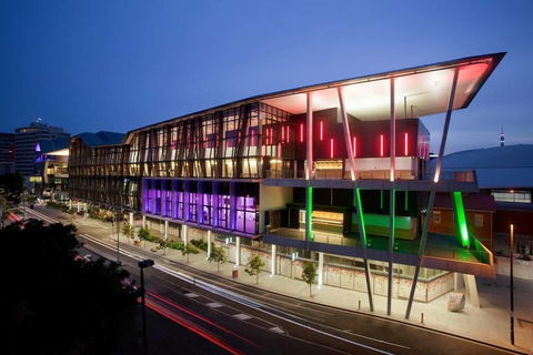 SKY Heart Of BNE City 2bed APT Pool& Gym Qbn222-18 - Kempsey Accommodation 1