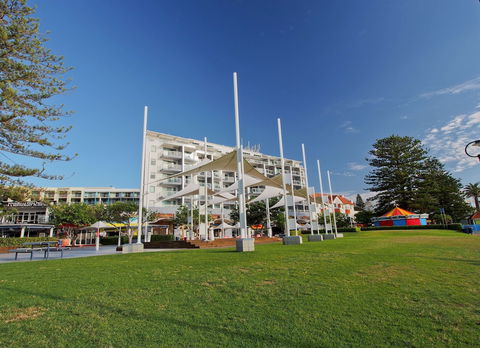 Oaks The Entrance Waterfront Suites - Kempsey Accommodation 6