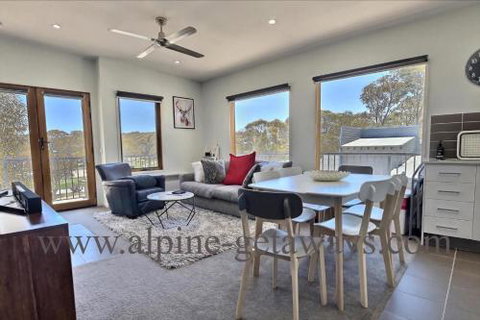 Apres - Kempsey Accommodation 0