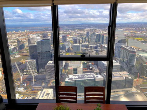 ON TOP Of THE WORLD BEST VIEWS In MELBOURNE !! - Kempsey Accommodation 1