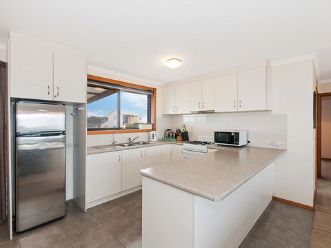 AMBIENCE By THE SEA - Kempsey Accommodation 1