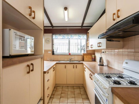 OCEAN SOUNDS Anglesea - Kempsey Accommodation 3