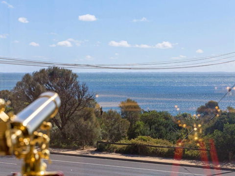 BEACH BELLE MORNINGTON - Kempsey Accommodation 6