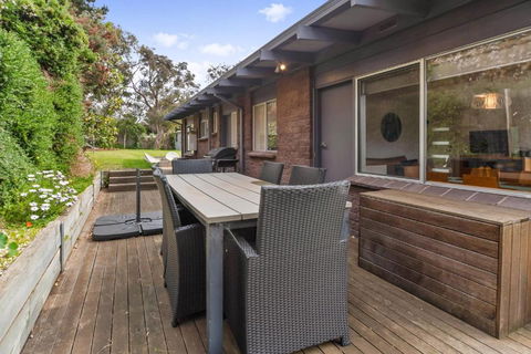 BADENOCH - Kempsey Accommodation 6