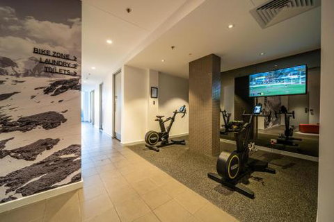 Above The Square On Hindmarsh Pool Gym Carpark - Kempsey Accommodation 5
