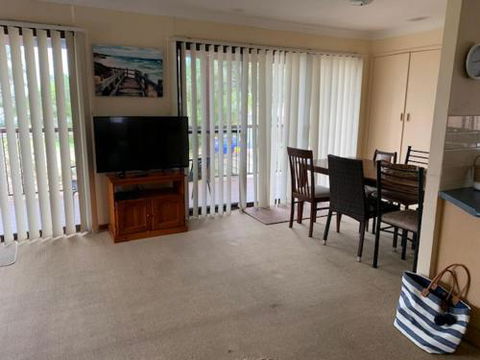 Lakehouse On Oxley - Kempsey Accommodation 1