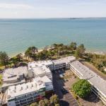 FAMILY ISLAND GETAWAY BEACHFRONT APARTMENT - Kempsey Accommodation 0