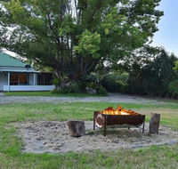 Tabitha Hill Cottage - Kempsey Accommodation