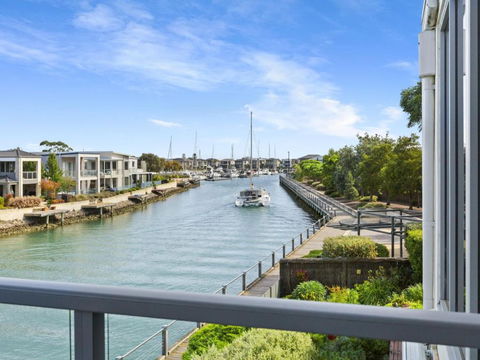 MARINA VIEW - Kempsey Accommodation 1