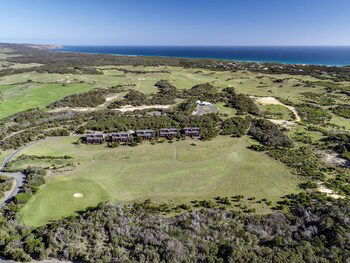 DREW Stay On St. Andrews Top Rated Golf Course - Kempsey Accommodation 0