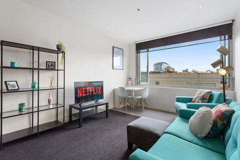 JOLI Directly Opposite MCG - Kempsey Accommodation 0