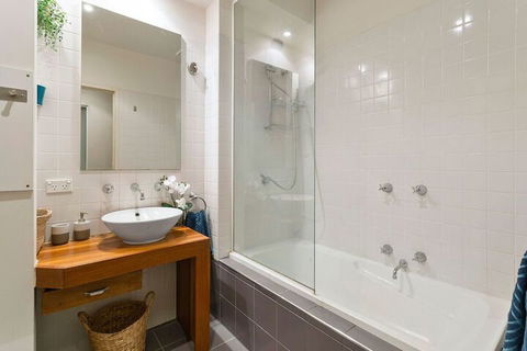 JOLI Directly Opposite MCG - Kempsey Accommodation 3