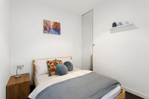 JOLI Directly Opposite MCG - Kempsey Accommodation 1