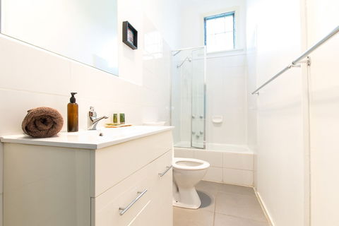 HUNTER In The Heart Of Collingwood Fitzroy - Kempsey Accommodation 4