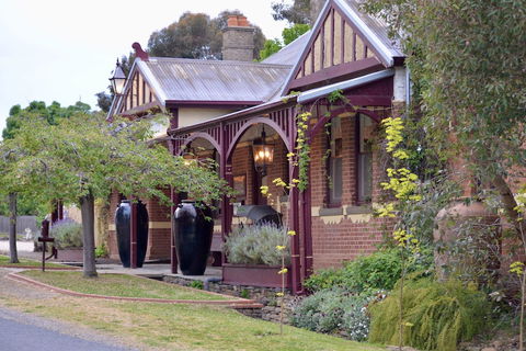 The Eaglehawk Country House Hotel Maldon - Kempsey Accommodation 0