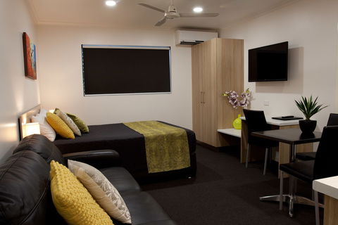 Abode37 - Kempsey Accommodation 5