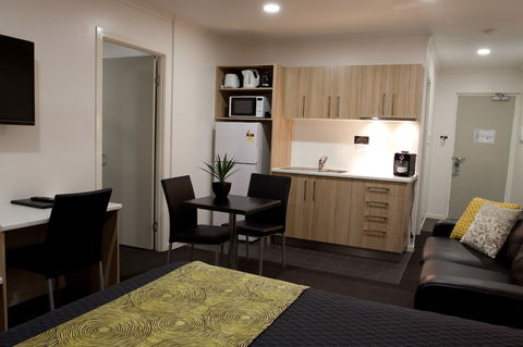 Abode37 - Kempsey Accommodation 0