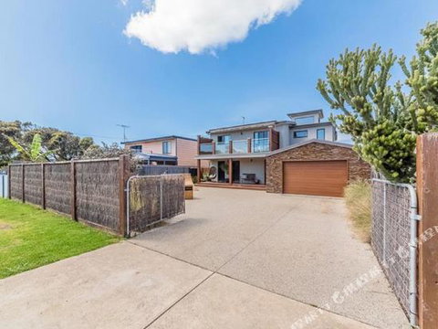 Smiths Beach Paradise - Kempsey Accommodation 0