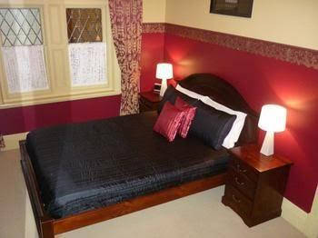 Triune House Bed & Breakfast - Kempsey Accommodation 1