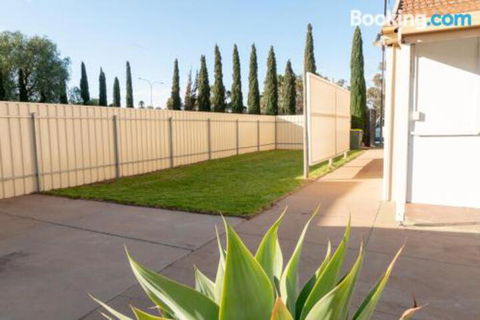 Rosebank Cottage Tailem Bend - Kempsey Accommodation 2