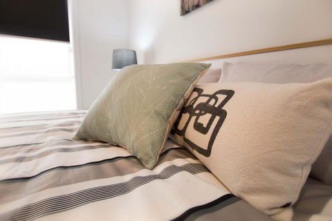 Contemporary â€˜Espritâ€™ With River Reserve Access - Kempsey Accommodation 2