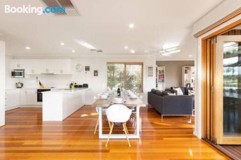 Acqua Vista Water View Fireplace Walk To Beach - Kempsey Accommodation 4