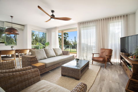 Apartment 2 Surfside - Kempsey Accommodation 4