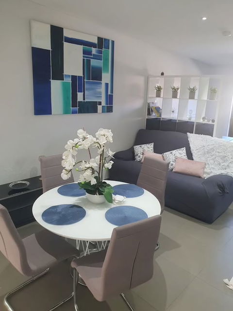 Great Location Hip Studio 5Km To City - Kempsey Accommodation 1