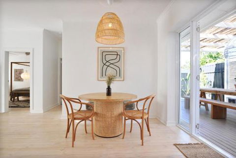 Pine At Arlos Refined Luxury In Glenelg - Kempsey Accommodation 5
