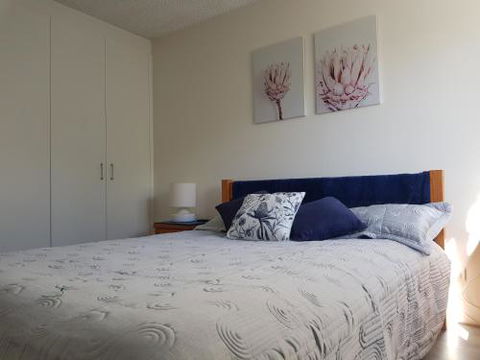 Kings Beach Ocean Front Views Private Balcony Overlooking Kings Beach - Kempsey Accommodation 6