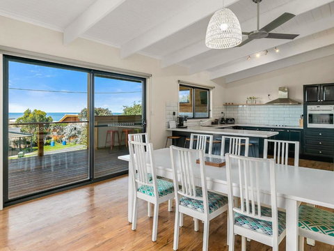 Waikiki Views - Kempsey Accommodation 3