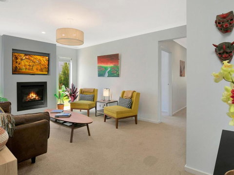 Blue Waves - Kempsey Accommodation 2