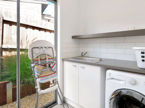 Blue Waves - Kempsey Accommodation 3