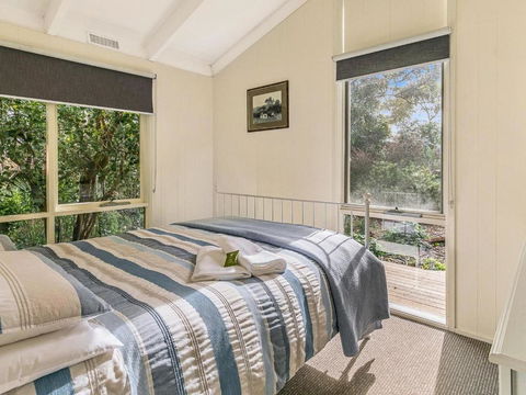 Hakea Bush Cabin - Kempsey Accommodation 3