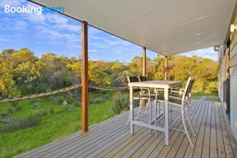 A One One Two At Island Beach - Kempsey Accommodation 4