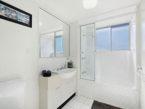 Unit 3 Casand Chase Kings Beach - Kempsey Accommodation 5