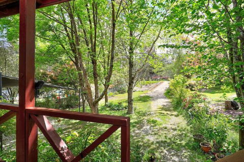 Mountain Den - Kempsey Accommodation 5
