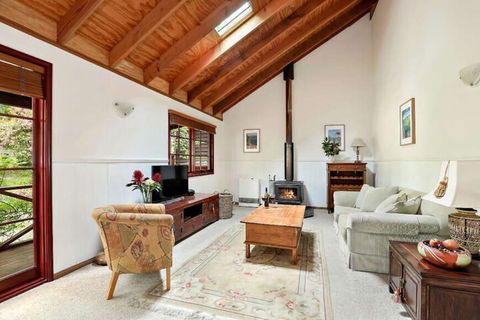 Mountain Den - Kempsey Accommodation 2