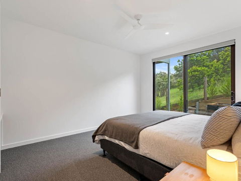 Fairway Views - Kempsey Accommodation 6
