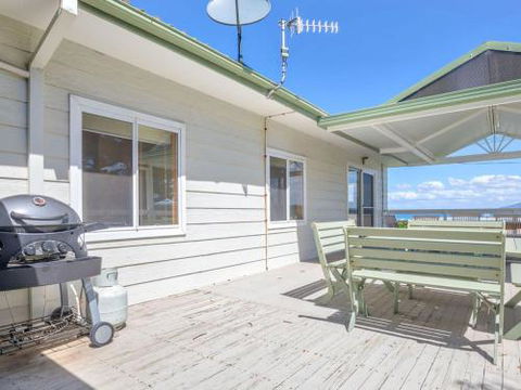 FRESHWATER Gerroa 4pm Check Out Sundays - Kempsey Accommodation 0