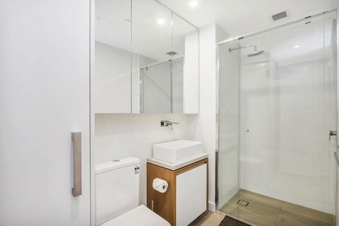 FV Iconic Designer APT, Parking, Near CBD Qfv147-14 - Kempsey Accommodation 4
