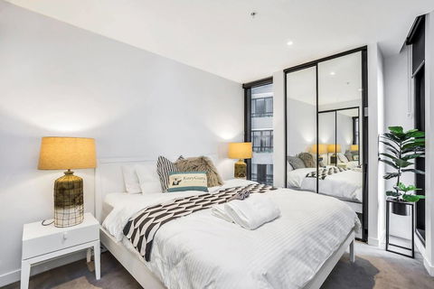 FV Iconic Designer APT, Parking, Near CBD Qfv147-14 - Kempsey Accommodation 5