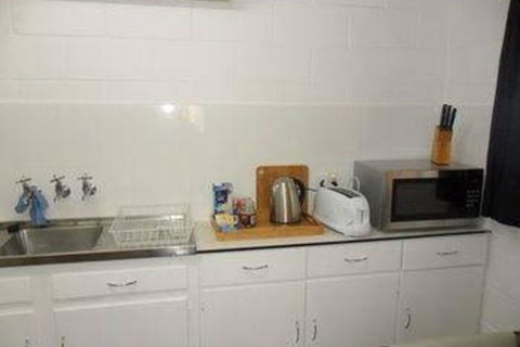 The Pickers Hut - Kempsey Accommodation 6