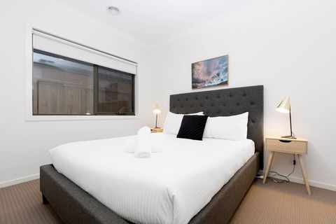 Resortstyle 4BR House With Parking@werribee - Kempsey Accommodation 6