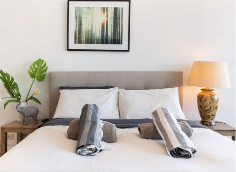 Bellevue Hill Designer - Kempsey Accommodation 6