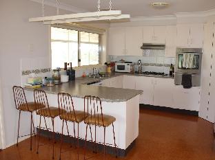 Waterfall Way Accommodation - Kempsey Accommodation 0